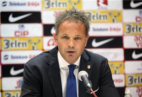 Mihajlović ostaje za kormilom Srbije                                                                                                                                                                                                            