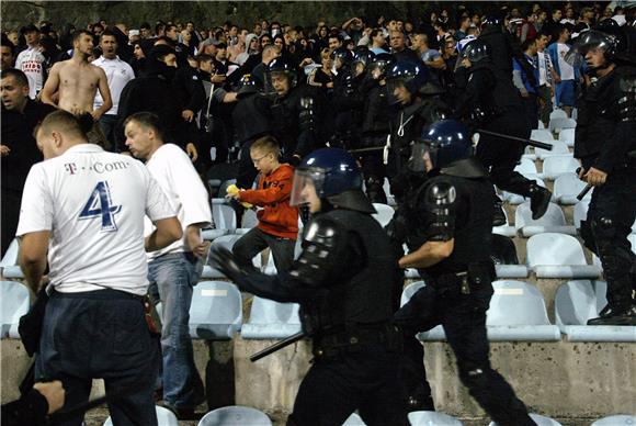 Rijeka: među lakše ozlijeđenima i dijete, teže ozlijeđen policajac                                                                                                                                                                              