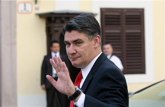 Premijer Milanović u četvrtak u Parizu                                                                                                                                                                                                          