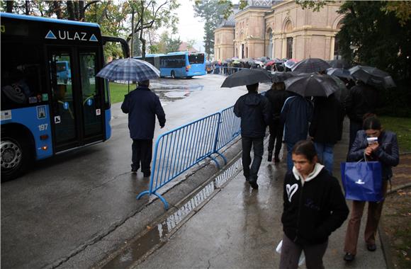 Zagreb: Besplatan prijevoz autobusima do groblja                                                                                                                                                                                                