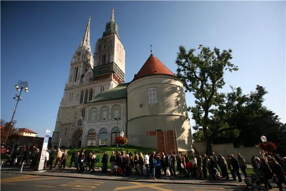 ZET: pojačan promet prema gradskim grobljima                                                                                                                                                                                                    