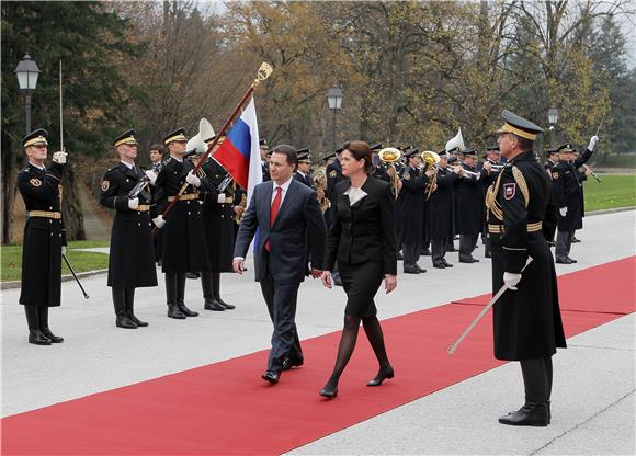 Bratušek i Gruevski o makedonskom putu u EU                                                                                                                                                                                                     