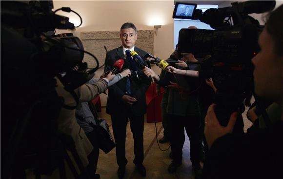 Karamarko: U Vukovaru samo jedna kolona                                                                                                                                                                                                         