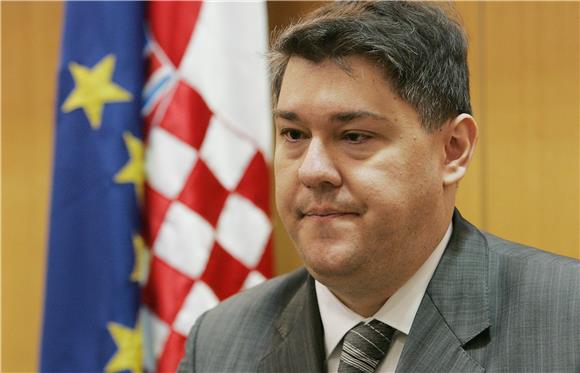 Lalovac: novo izdanje obveznica predstavlja predfinanciranje za 2014.                                                                                                                                                                           