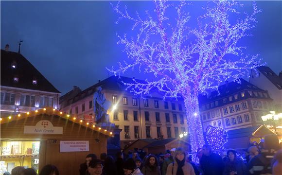 Otvoreno Hrvatsko božićno selo u Strasbourgu                                                                                                                                                                                                    