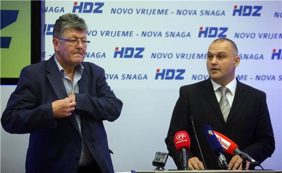 Tiskovna konferencija HDZ-a 'Nasilno uvođenje zdravstvenog odgoja'                                                                                                                                                                              