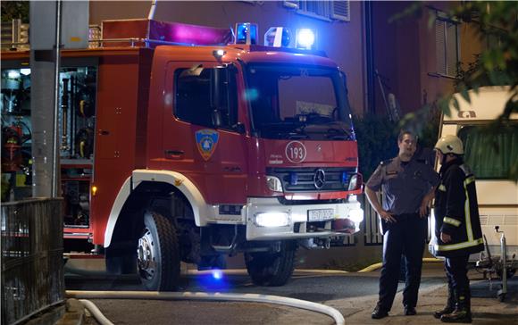 Zagreb: Ugašen požar na obiteljskoj kući, muškarac lakše ozlijeđen                                                                                                                                                                              