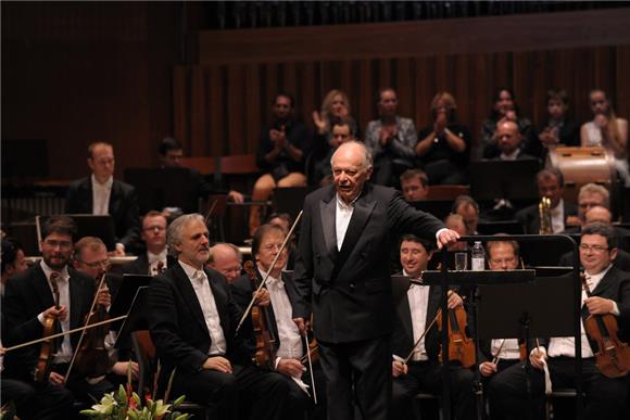 Bečka filharmonija spektakularno otvorila sezonu Zagrebačke filharmonije                                                                                                                                                                        