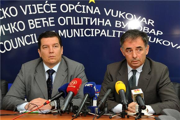 Pupovac vlasti i oporbi: Ne igrajte se vatrom                                                                                                                                                                                                   