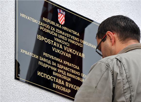 Vukovar: dvojezične ploče ponovno na Uredu državne uprave te HZZO-u                                                                                                                                                                             