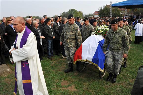 U Sotinu pokop 11 žrtava iz masovne grobnice                                                                                                                                                                                                    