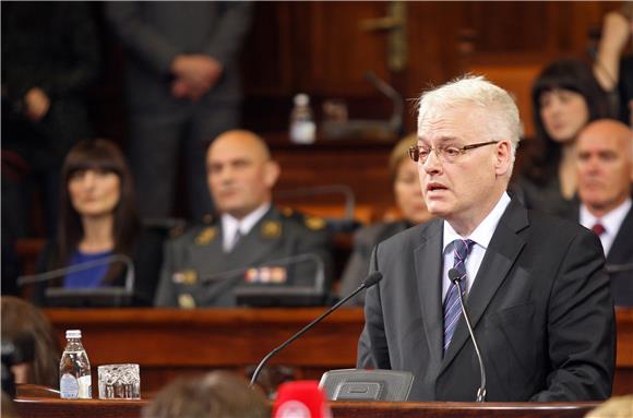 Predsjednik Josipović obratio se zastupnicima srbijanskog Parlamenta                                                                                                                                                                            