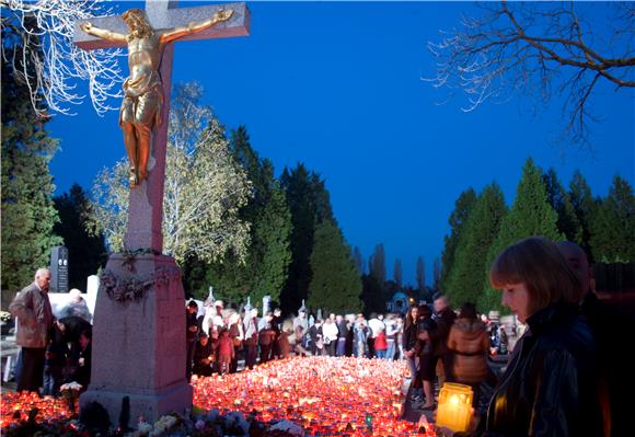 Tradicionalno svečano euharistijsko slavlje u crkvi Krista Kralja na Mirogoju                                                                                                                                                                   