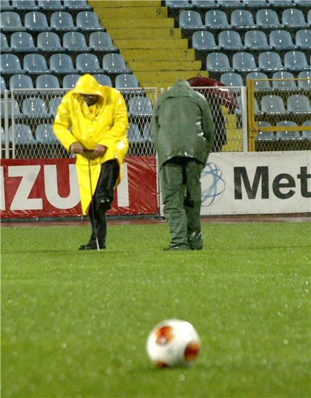 Rijeka - Hrvatski dragovoljac 1-0 - poluvrijeme 10.11.2013.                                                                                                                                                                                     