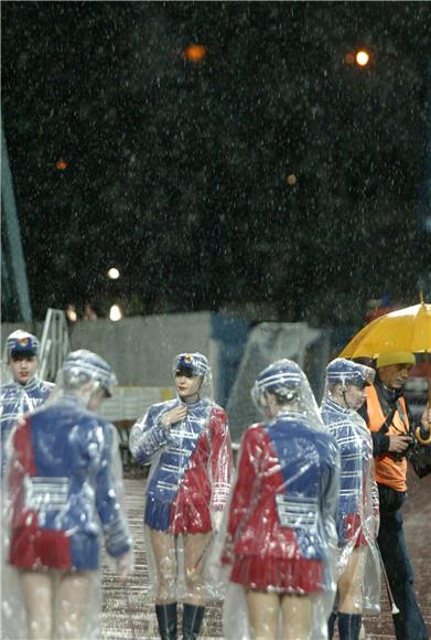 Rijeka - Hrvatski dragovoljac 1-0 - poluvrijeme 10.11.2013.                                                                                                                                                                                     