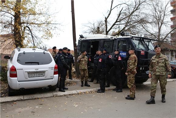 Ponovljeno glasovanje na Kosovu počelo uz iznimne mjere sigurnosti                                                                                                                                                                              