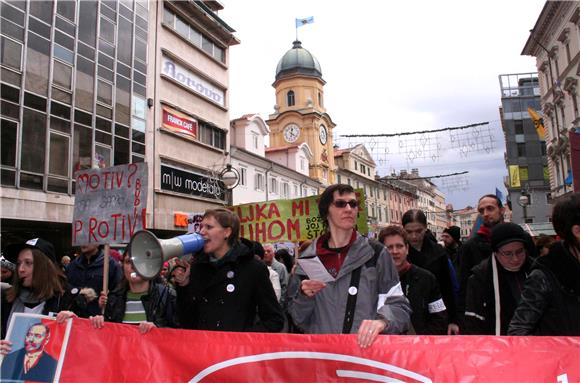 U Rijeci održana prosvjetna šetnja 'Izadji PROTIV diskriminacije'                                                                                                                                                                               