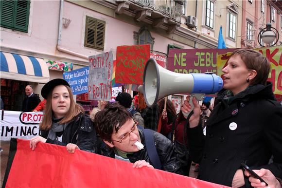 U Rijeci održana prosvjetna šetnja 'Izadji PROTIV diskriminacije'                                                                                                                                                                               