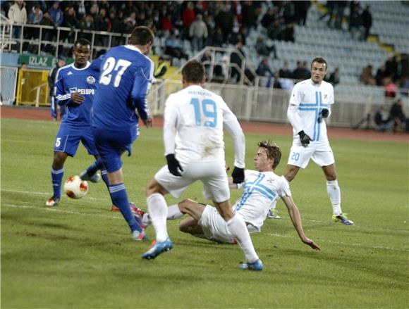 HNL: Rijeka - Slaven Belupo 2-2 1.12.2013.                                                                                                                                                                                                      