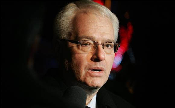 Predsjednik Josipović nazočio paljenju žaruljica Božićne bajke u Grabovnici                                                                                                                                                                     