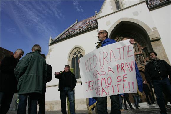 Počinje prosvjed HVIDR-e na Trgu sv. Marka                                                                                                                                                                                                      