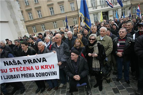 Počeo prosvjed HVIDR-e protiv smanjenja njihovih mirovina                                                                                                                                                                                       