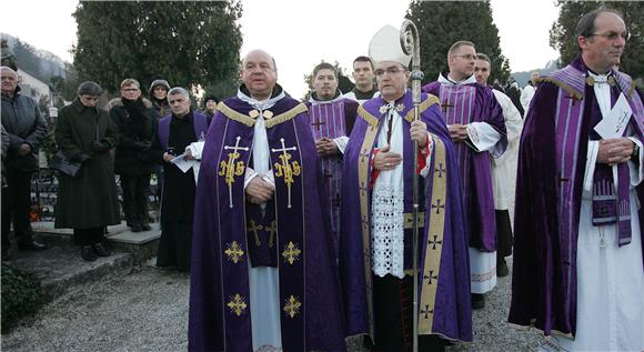 Posljednji ispraćaj fra Zvjezdana Linića                                                                                                                                                                                                        