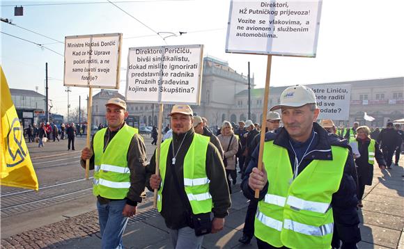 Počeo prosvjed Sindikata hrvatskih željezničara                                                                                                                                                                                                 