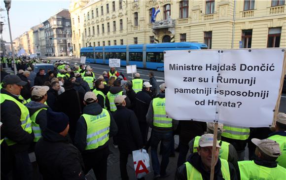 Počeo prosvjed Sindikata hrvatskih željezničara                                                                                                                                                                                                 