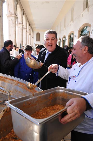 Tradicionalna podjela bakalara na Prokurativama                                                                                                                                                                                                 