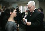 Predsjednik Josipović posjetio je pastore i vjernike Evanđeoske pentekostne crkve Stijena spasenja                                                                                                                                              