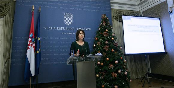 Tiskovna konferencija Milanke Opačić 27.12.2013.                                                                                                                                                                                                