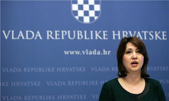 Tiskovna konferencija Milanke Opačić 27.12.2013.                                                                                                                                                                                                