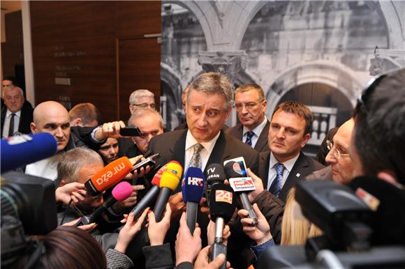 Karamarko poručio patrijarhu Irineju: Nećemo dozvoliti komadanje Hrvatske