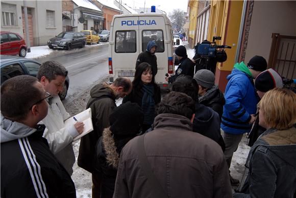 Slavonski Brod: nađeno dvoje mrtvih u stanu 