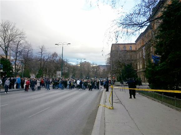 Manji prosvjedi u Bihaću i Sarajevu; u Zenici, Tuzli i Mostaru mirno