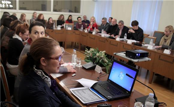 Okrugli stol Laburista: 'Žene i (ne)sigurno radno zakonodavstvo'