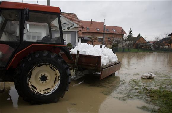 Voda ušla u kuće na velikogoričkom području