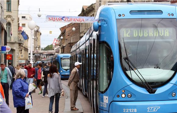 Štrajk solidarnosti: ZET-ovi tramvaji i autobusi u podne stoje 5 minuta