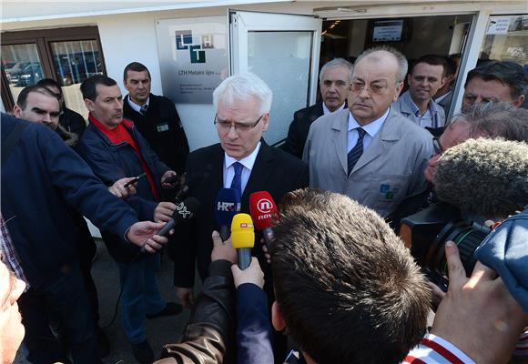 Predsjednik Josipović posjetio tvrtku LTH Metalni lijev