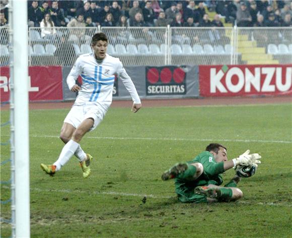 HNL: Rijeka - Lokomotiva 3-2  15.3.2014.