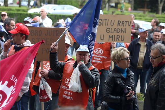 Prosvjed Sindikata metalaca Hrvatske ispred Ministarstva gospodarstva