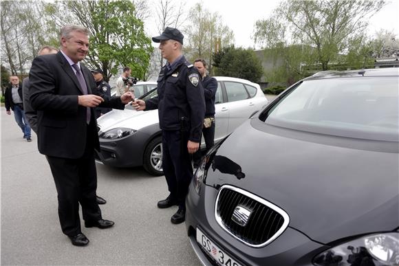 Svečana primopredaja 80 policijskih vozila 