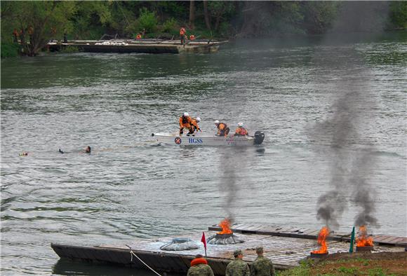 Vježba "Kamensko 2014.“ na vojnom vježbalištu Kupa