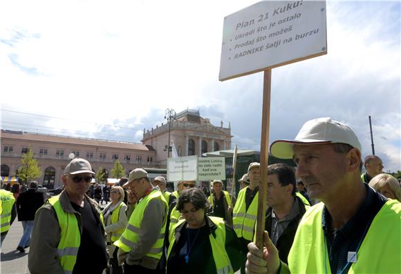 Sindikat hrvatskih željezničara (SHŽ) organizirao je javni prosvjed