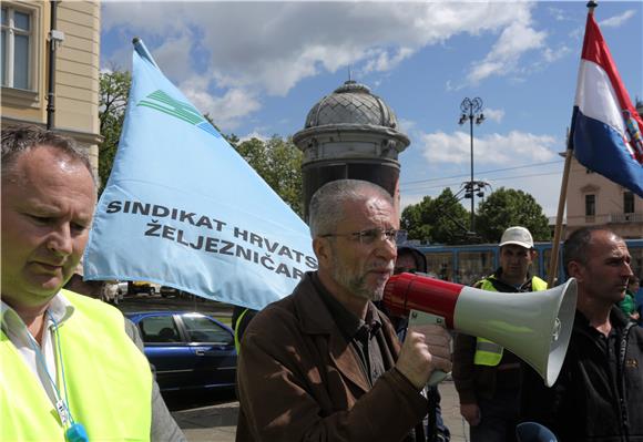 Sindikat hrvatskih željezničara (SHŽ) organizirao je javni prosvjed