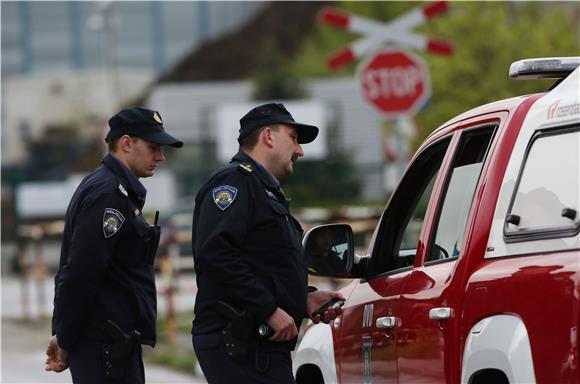 Sindikat: policajci u CIOS-u nisu imali adekvatne maske