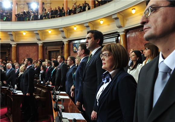 Konstituiran novi srbijanski parlament, vlada do 27. travnja 