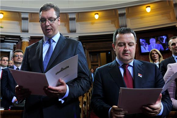 Prisegnuli premijer Aleksandar Vučić i nova vlada Srbije