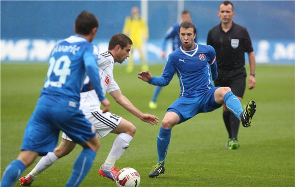 Dinamo - Slaven Belupo 1-0 - poluvrijeme